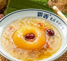Braised Pear and Tremella Soup