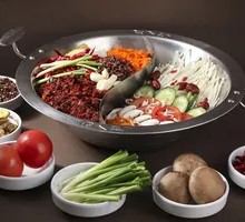 Beef and Seafood Spicy Double-Boiled Hot Pot