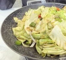 Spicy Stir-Fried Cabbage