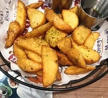 Crispy Potato Wedges Platter