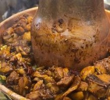 Spicy Chicken Hot Pot with Chicken Feet and Wings