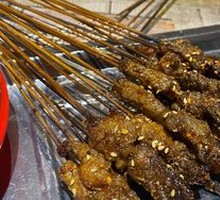 Charcoal-Grilled Skewer Meat