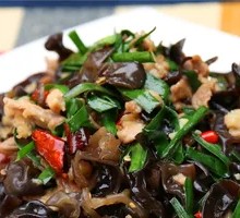 Wood Ear Mushroom Stir-Fried with Pork Strips