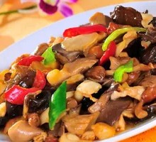 Mushroom Stir-Fried with Shredded Pork