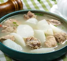 Pork Rib and Radish Soup