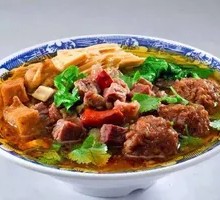 Stewed Meatballs with Vegetables