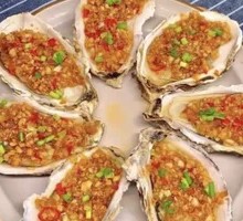Garlic-Steamed Oysters