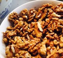 Walnut Kernels