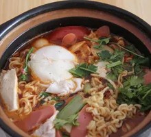 Hot Pot Instant Noodles