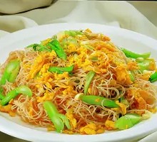 Stir-Fried Thin Noodles