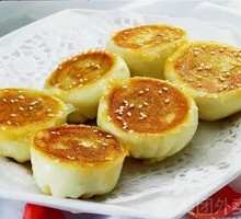 Pan-Fried Pork Buns