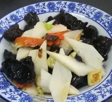Stir-fried Yam with Wood Ear Mushrooms