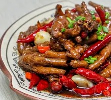 Spicy Braised Chicken Feet