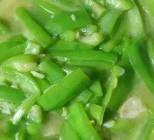 Stir-Fried Loofah