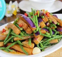 Eggplant and Green Beans Stir-fry