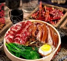 Pork Trotter with Barbecue Pork
