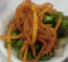 Oil-Poured Pickled Vegetable Strips