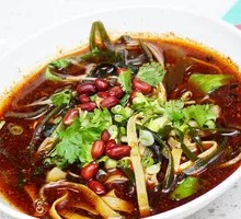 Spicy Rice Noodle Stir-fry