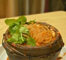 Clay Pot Rice Noodles