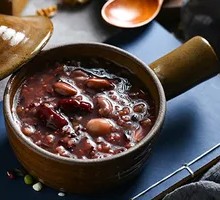 红枣黑米粥