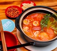 Bone Soup Tomato Rice Noodles