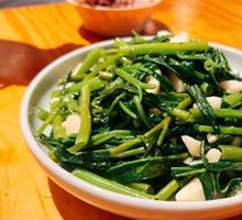 Stir-Fried Water Spinach