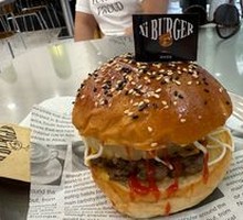 Hawaiian Pineapple Cheese Beef Burger