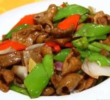 Stir-fried Pork Intestines with Green Pepper