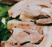 Hand-grabbed Lamb Meat