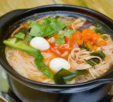 Braised Chicken Soup Rice Noodles
