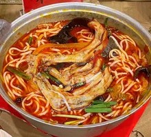 Pickled Chili Duck Feet Noodles