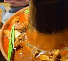 Spicy Beef Steak in Copper Pot