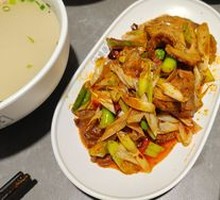Signature Stir-Fried Beef