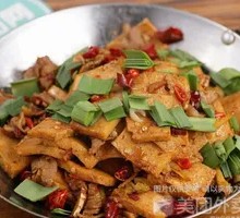 Spicy Pot-Braised Tofu with Leaves