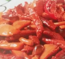 Mixed Mushroom Stir-fried Beef Tenderloin