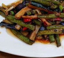 Eggplant and Green Beans Stir-fry