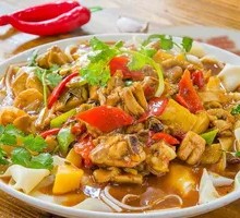 Xinjiang Big Chicken Noodles