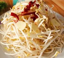 Sour Stir-Fried Bean Sprouts