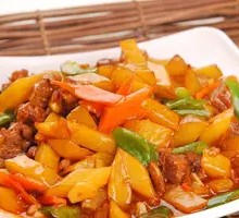 Beef Stewed with Potatoes