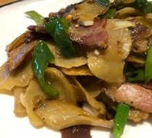 Preserved Meat and Potato Slices