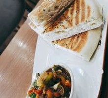 Spicy Flatbread with Chili Sauce