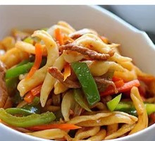 Stir-fried Noodles with Fish