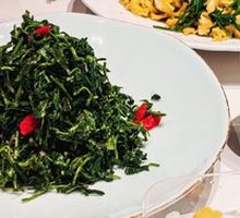 Red Fruit and Goji Shoots