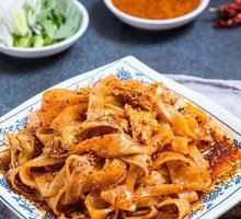 Hand-Rolled Noodles with Wheat Gluten Combo