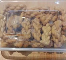 Crispy Twisted Dough