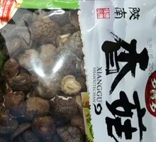 Braised Pomfret with Mushrooms