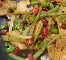 Spicy Pot-Braised Tofu with Leaves