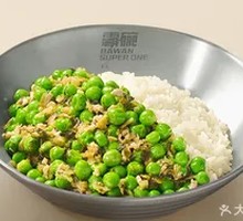 Sour Cabbage and Green Bean Stir-fry with Minced Pork