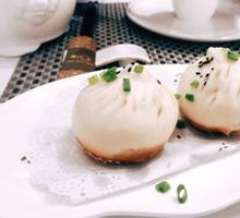 Shanghai Steamed Bun with Crispy Bottom