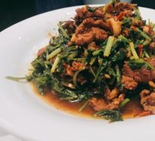 Stir-Fried Beef with Yellow Onion